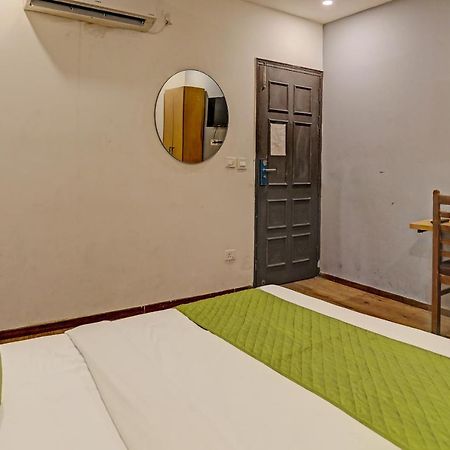 Hotel Admire Inn "Near Atal Chowk, Sector 15, Vasundhara" Ghaziabad Exterior foto